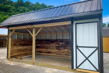 A small horse run-in barn.